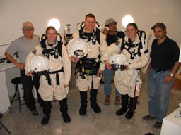 Mars Desert Research Station, 1. posádka