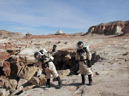 Mars Desert Research Station, 1. posádka